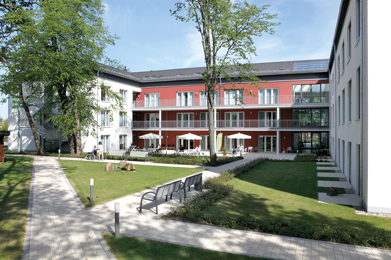 Außenansicht des Pflegeheims Haus am Zernsee Werder (Havel)
